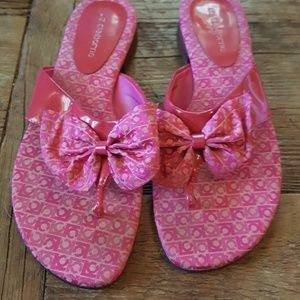 Fun Liz Claiborne flip on sandals.